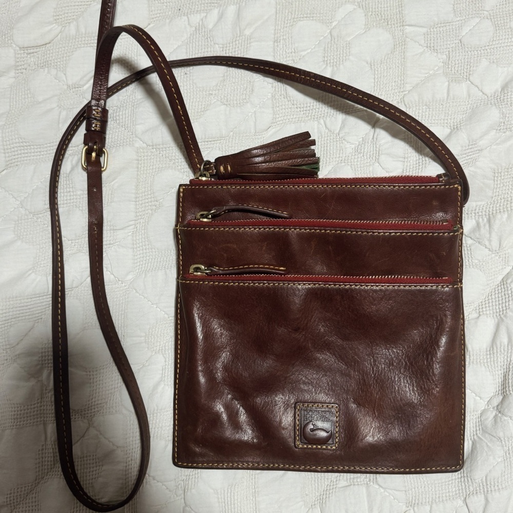Vintage Dooney & Bourke Crossbody Purse